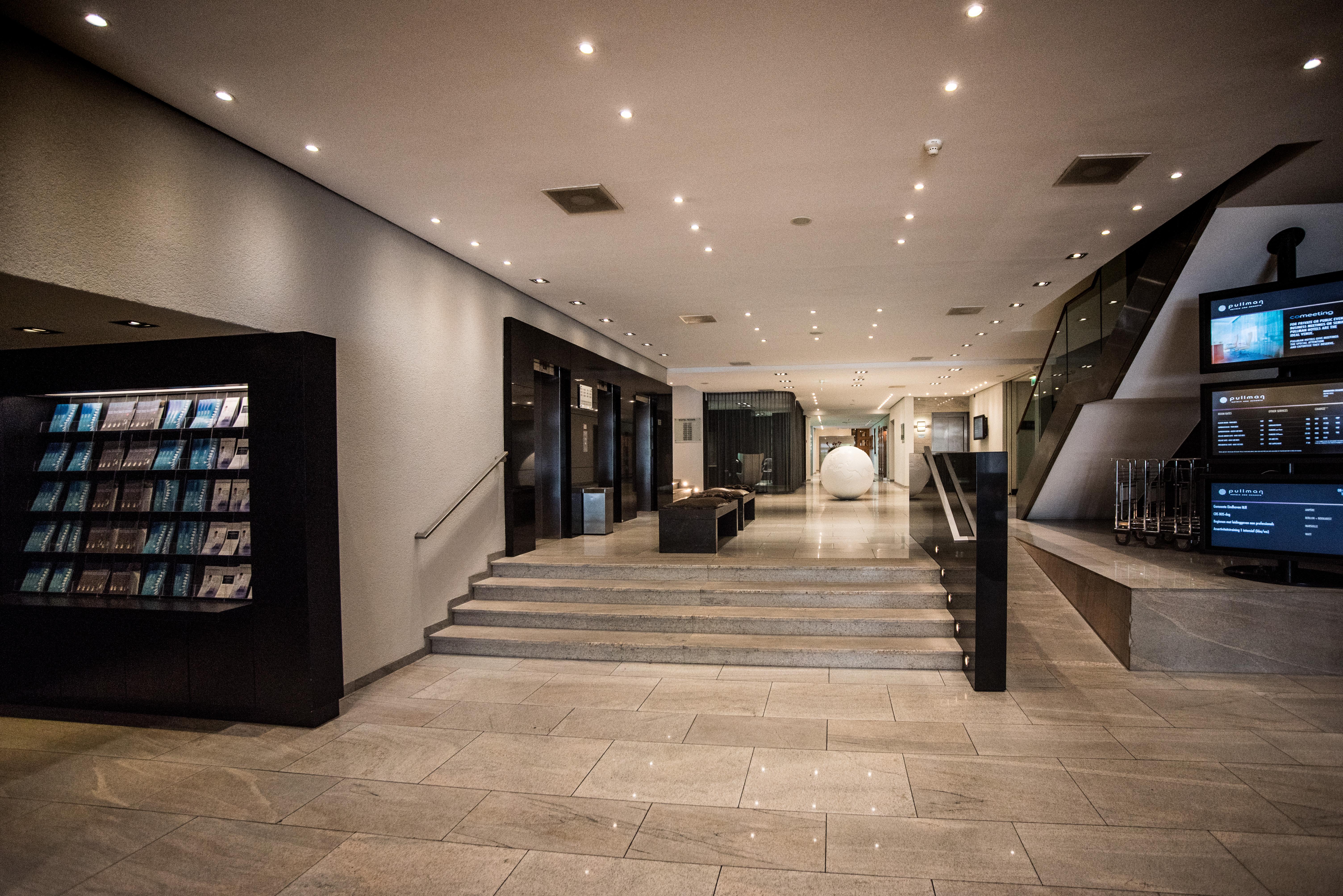 Hotel Pullman Eindhoven Cocagne Zewnętrze zdjęcie